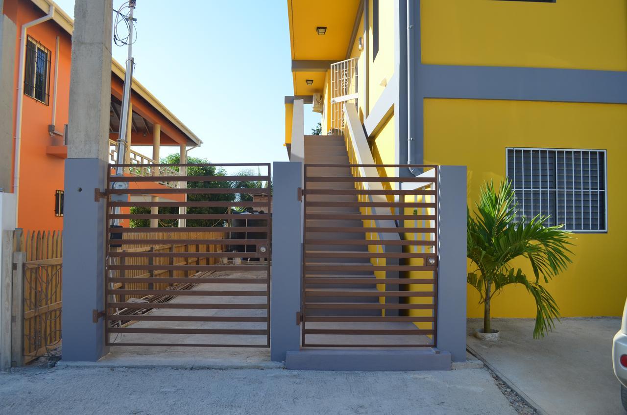 شقة Khalkob'S Estate Placencia المظهر الخارجي الصورة