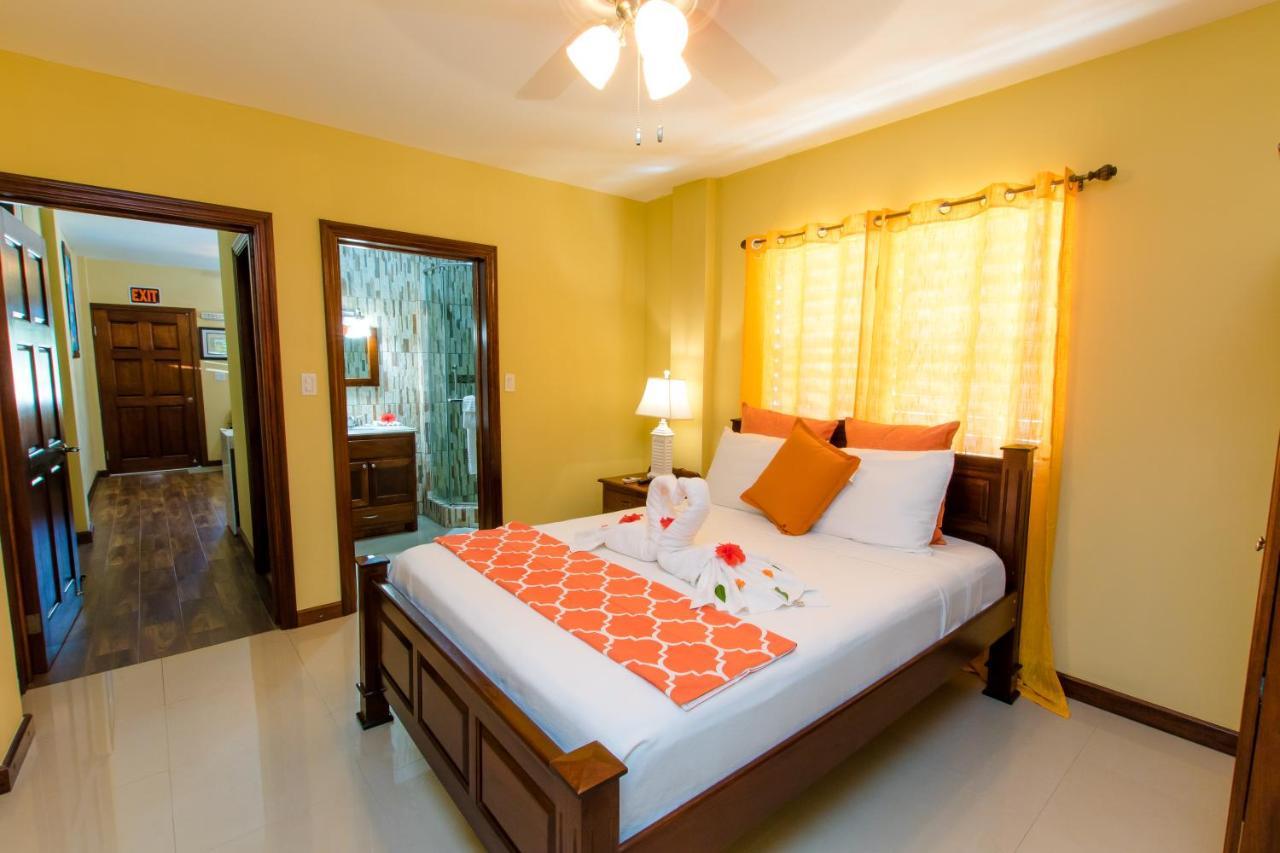 شقة Khalkob'S Estate Placencia المظهر الخارجي الصورة